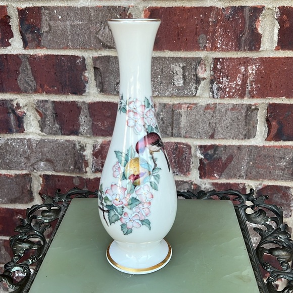 Lenox Serenade Bud Vase - Picture 1 of 6